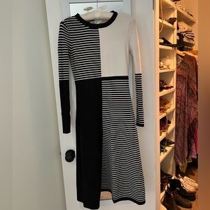 Navy & white color block/striped knit dress, excellent condition, only worn 1-2x